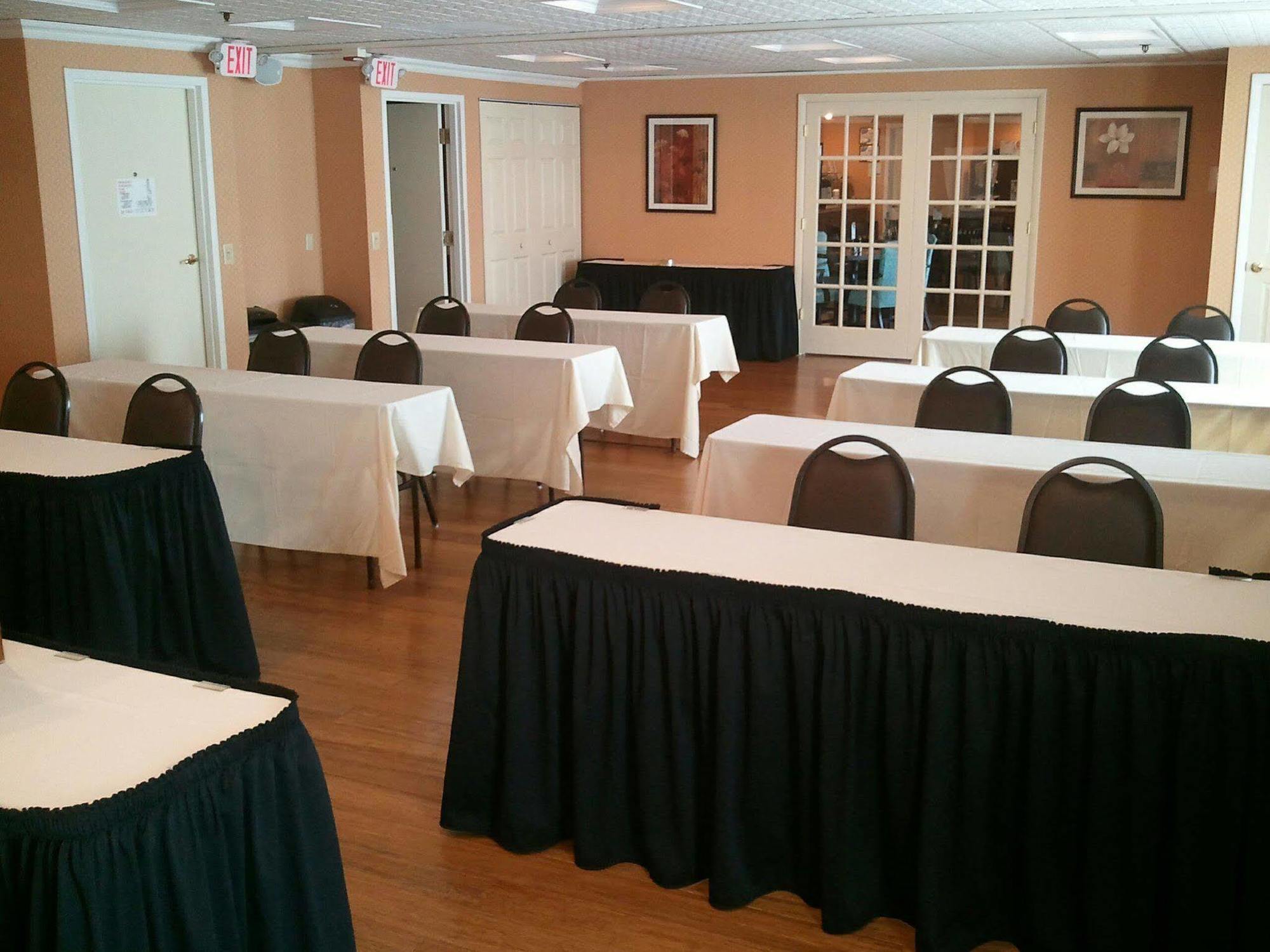 Holiday Inn Express Harrisburg Sw - Mechanicsburg By Ihg Екстер'єр фото